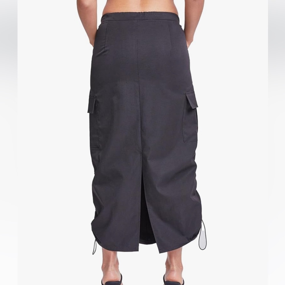NWOT Lightweight Cargo Parachute Skirt with Pockets, Bungee Ties at Waist, Hem - Picture 3 of 13